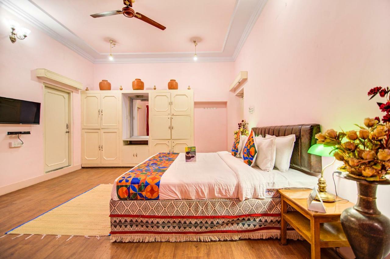 Hotel Pink Palace Jaipur Exteriör bild